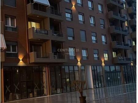 Shesim apartament 2+1 tek Rruga 5 Maji