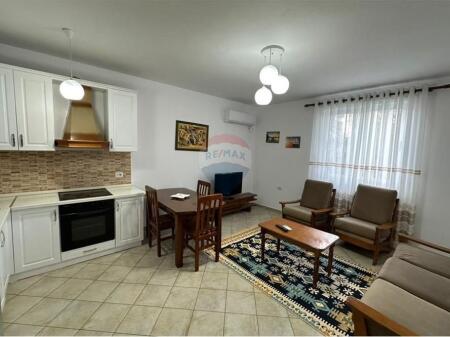 JEPET ME QIRA 2+1 Rruga FortuziI'm  