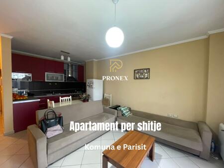 Shitet Apartament 1+1