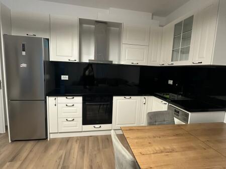 Jepet me qera apartamenti 1+1+🅿️ te Rruga Egnatia.