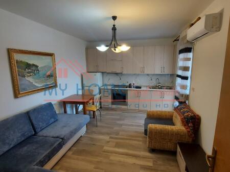Apartament 1+1 me qera tek Shallvaret ne Tirane