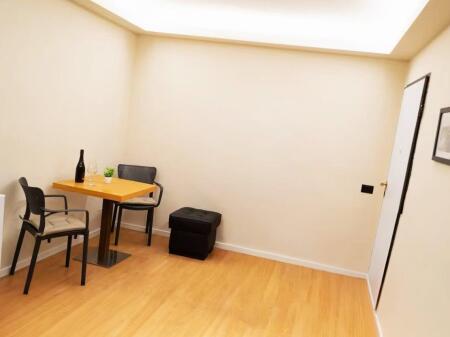 Zyre Me Qera Tek Pazari i Ri (ID BZ2772) Tirane