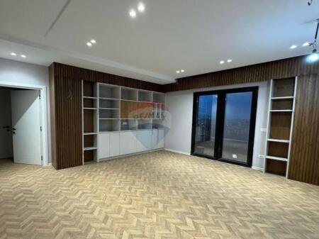 Zyra per qira te Tirana Garden Building!