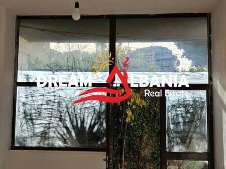 Zyre me qera ne Rrugen Dritan Hoxha prane Kupoles ne Tirane (ID 4271830)