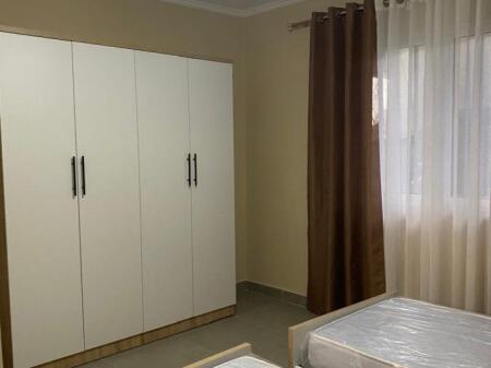 Jepet Me Qera Apartament 1+1+1 Ballkon