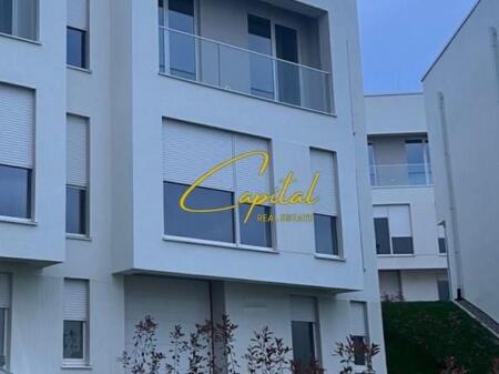 VILE PRIVAT EME QERA 200 M2 FARKE 1.500 EURO