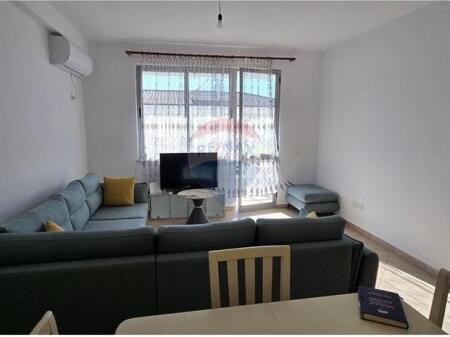Apartament - Për Qira - Kodra e Diellit, Tiranë