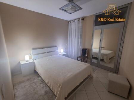 Jepet me qera apartament 1+1 +Garderobe– Zona Air Albania