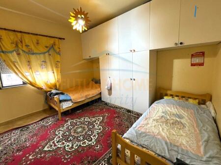 Appartamento 2+1+2 in Vendita, Porcellana, Tirana