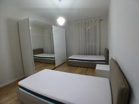 Jepet Me Qera Apartament 2+1+2 Tualete + 1 Ballkon