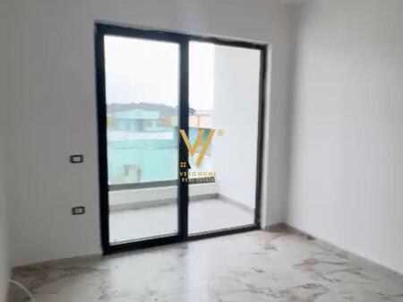 SHITET APARTAMENT 1+1 NE GOLEM 80.000 EURO
