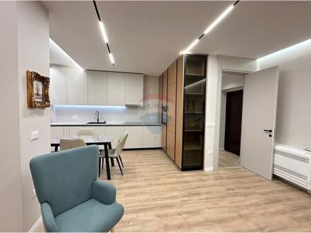 Apartament 2+1 me qira Rruga e Barrikadave