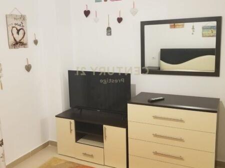 SHITET APARTAMENT 1+1 TEK "KOMPLEKSI FARI", LIQENI I THATE!