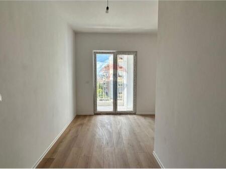 Apartament 1+1 me Post Parkimi - Zogu i Zi