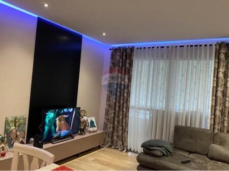 Apartament 2+1 per qira te Palltet Cabej