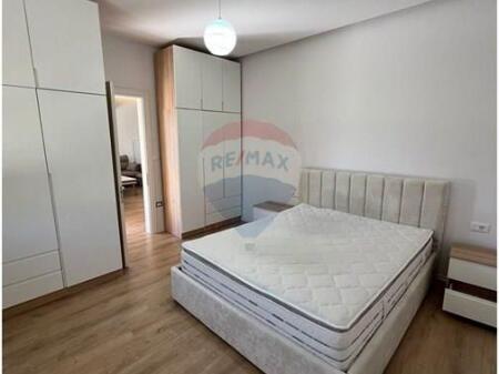 jepet me qira kat vile me post parkimi