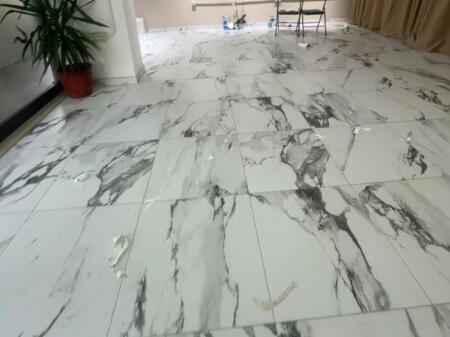 BUSINESS PREMISES FOR RENT 50 M2 ASTIR 40,000 LEKE