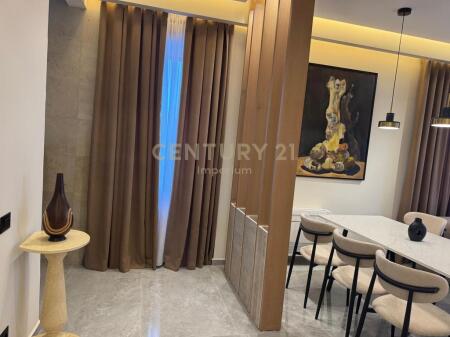 Apartament luksoz 3+1+4+2 Poste parkimi per qira ne Rezidencen Secret Garden