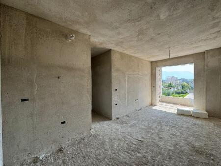 SHITET 2+1 UNIVERS CITY QTU ME E MIRA