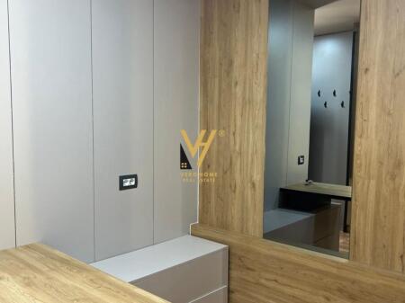 JEPET ZYRE 20 M2 ME QERA TE STACIONI I TRENIT 30.000 LEKE