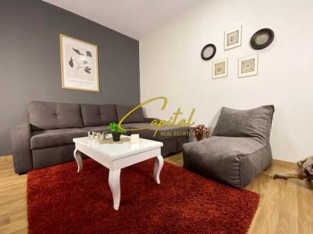 APARTAMENT ME QERA 2+1 ISH TREGU ELEKTRIK 65.000 LEKE