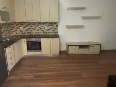 1+1,arredato via peti lago secco,prezzo 500 euro