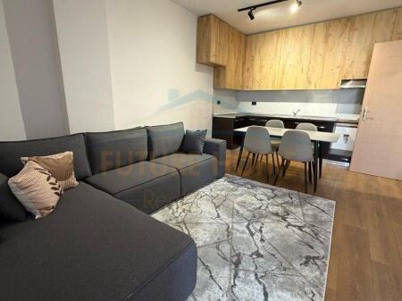 Shitet, Apartament 2+1, Unaza e Re, Tiranë