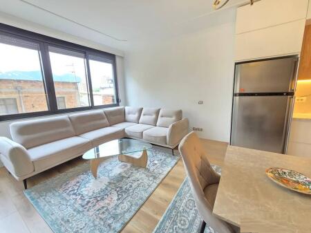 Appartamento 2+1+2+ Posto Auto in Affitto