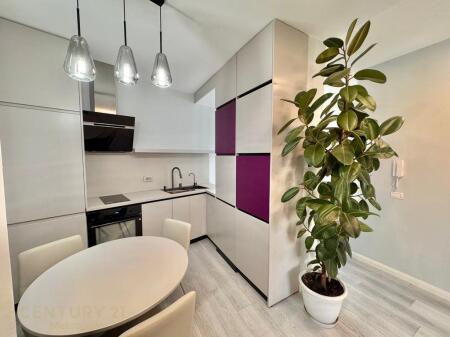 Jepet me qira apartament 2+1 + post parkimi – Rruga e Dibrës