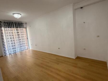 Apartament 2+1+BALLKON ne shitje ,FRESK. 112000 € /Muaj