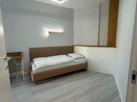 🏡 APARTAMENT 2+1 ME QIRA – QENDËR E TIRANËS