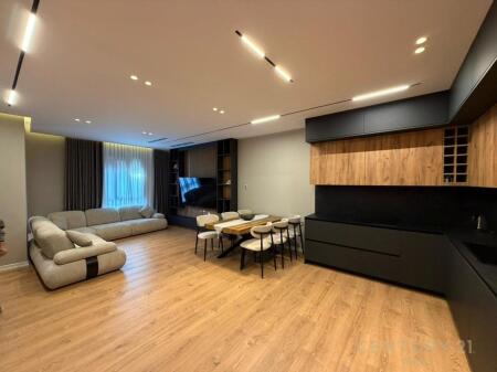 Penthouse luksoz për shitje tek Rose Garden Residence, pranë Qendrës Tregtare TEG – Tiranë
