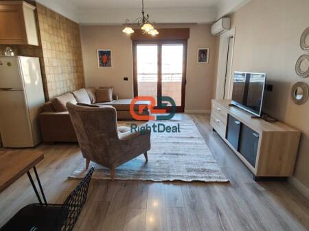 Ne Qender ,Shiten Dy Apartamente Ideale Per Investim!!