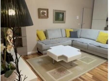 apartament i mobiluar 1+1 me qira ne Myslym Shyri