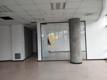 UFFICIO IN VENDITA 210 M2 IN VIA KAVAJA 650.000 EURO