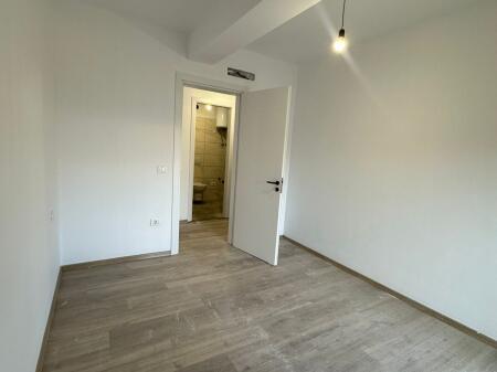 Shitet Apartament 2+1+2 – Kodra e Diellit, Tiranë