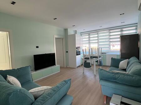 Qera, Apartament 2+1+2, Sauk