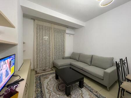 Apartament 1+1 per qira prane Hotel Marinaj ne Astir.