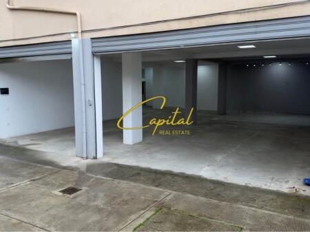 LOCALE COMMERCIALE IN AFFITTO 200 M2 FRESKU 100.000 LEKE