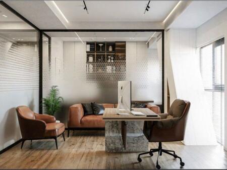 EXCLUSIVE! On Kavaja street at the Square 21 complex, a 1+1 apartment is offered for sale.