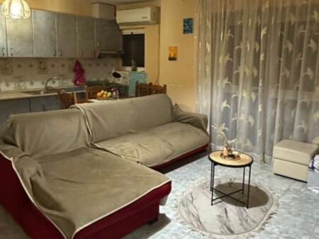 Jepet me qera  apartament 1+1 - Pazari i Ri , Optika Roma