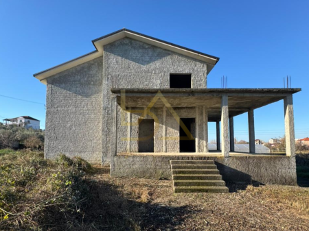 Shitet Vile me Tokë – Shijak, Durrës