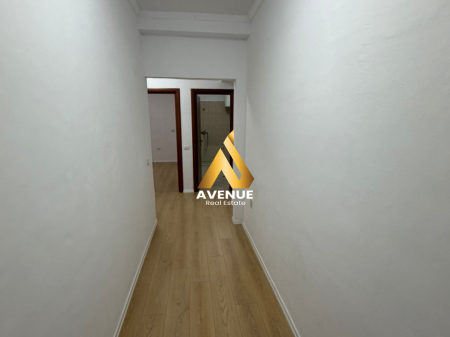 Shitet apartament 1+1– Fresk, Rruga e Thesarit (tek Market Spar 2)   