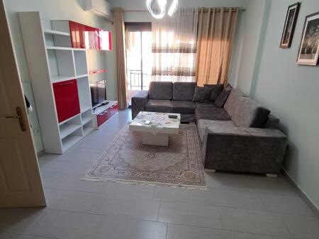 Apartament 2+1+2 me qera tek Vila L ne Astir