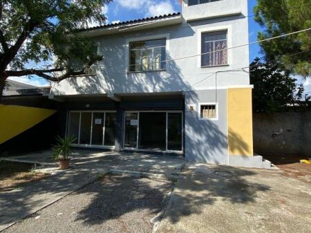 Jepet Me Qera , Godine Multifunksionale , Per Zyra , Klinike , ELBASAN , Prane Universitetit Aleksander Xhuvani