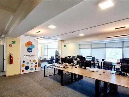 Shitet, Ambient Biznesi, Rruga e Dibres, Tiranë