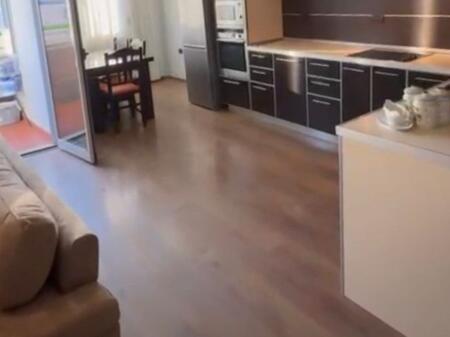 Jepet Shtepi  me qera,    ne Pallat i Ri 2+1              ID   13952        