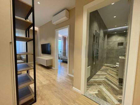 Jepet me qera apartament 1+1, pranë Pazarit të Ri! 600 € /Muaj