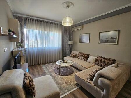 Ap 1+1 me qira Rr e Kavajes