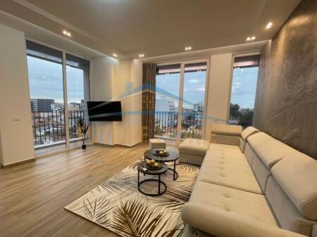 Qera, Apartament 2+1+2+Post Parkimi, Rruga Riza Cerova Tiranë